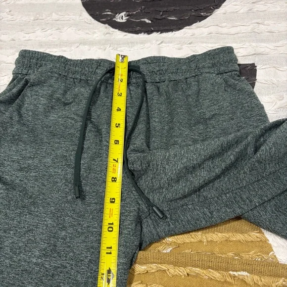 Green Lululemon Soft Jersey Jogger Pants Sz 6 Casual Comfy Outdoor Gym Preppy - Picture 10 of 11